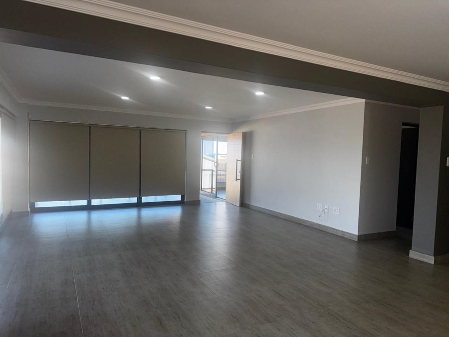 4 Bedroom Property for Sale in Wavecrest Eastern Cape